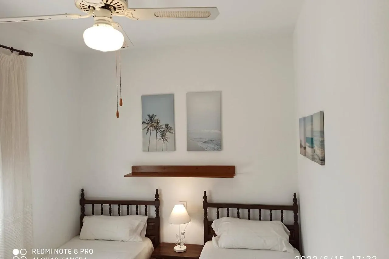 Lola - Casa En Riumar Para 4 Personas En Primera Linea De Mar - Deltavacaciones