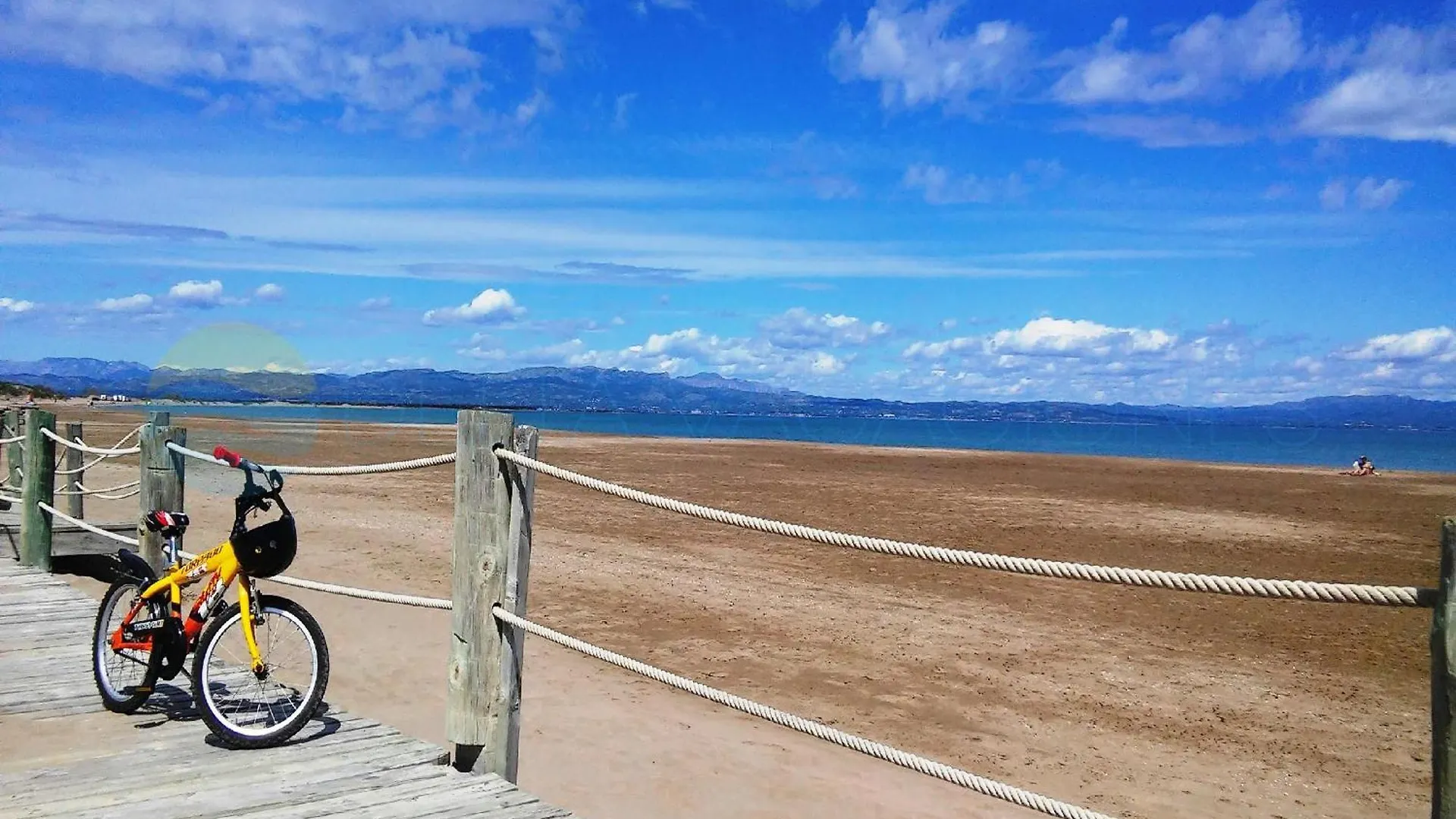 Lola - Casa En Riumar Para 4 Personas En Primera Linea De Mar - Deltavacaciones